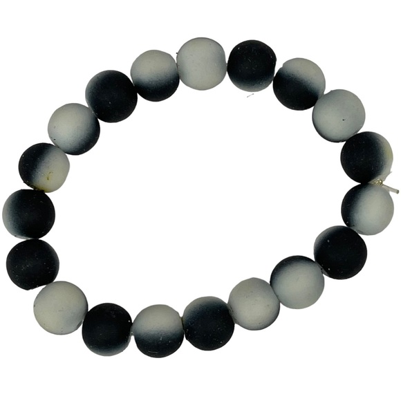 Greens & black rounded stretchy beaded bracelets bundle of 3 NEW - Picture 4 of 9